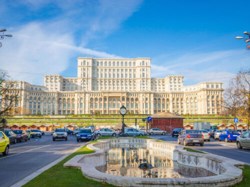 Уикенд в Букурещ и Therme